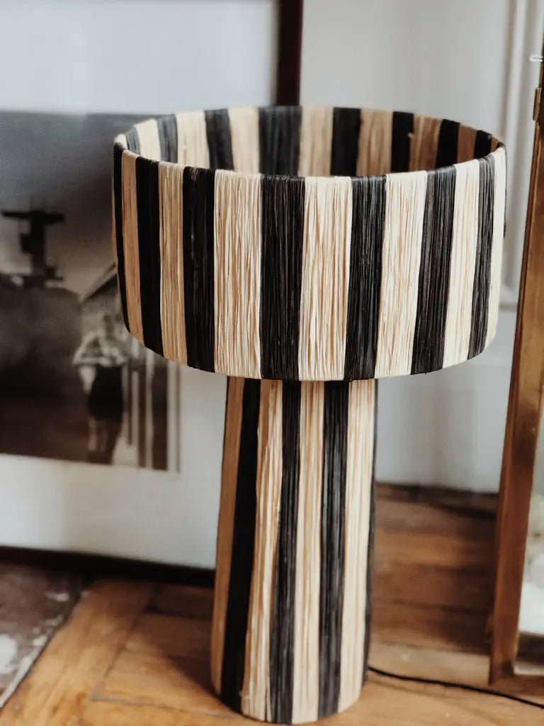 Table lamp