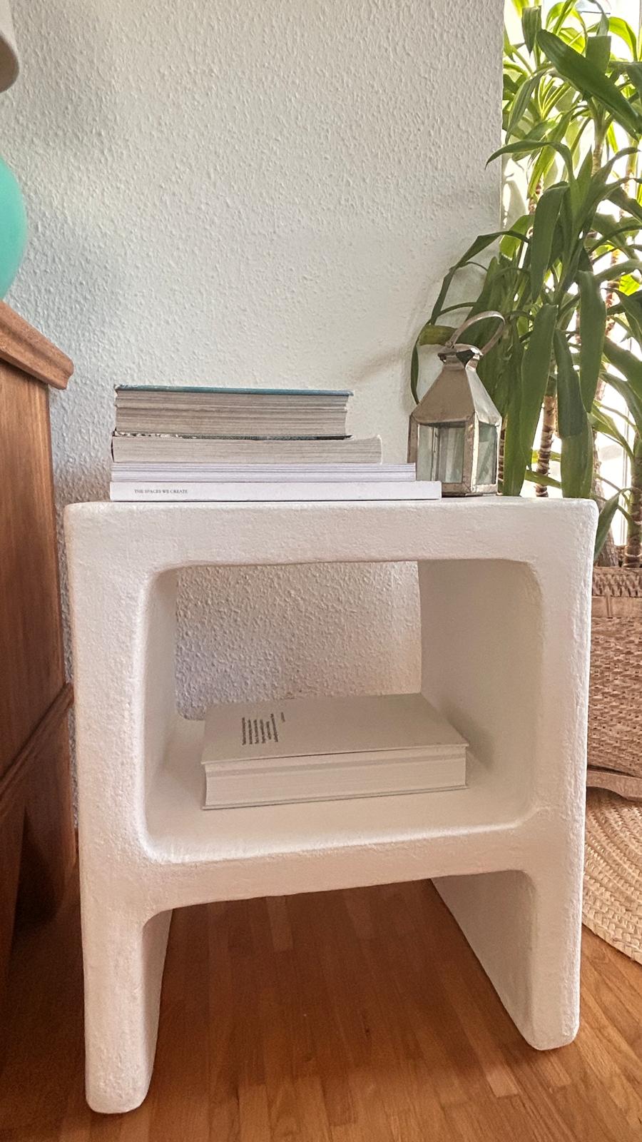 01 Wae Sculptural Side Table