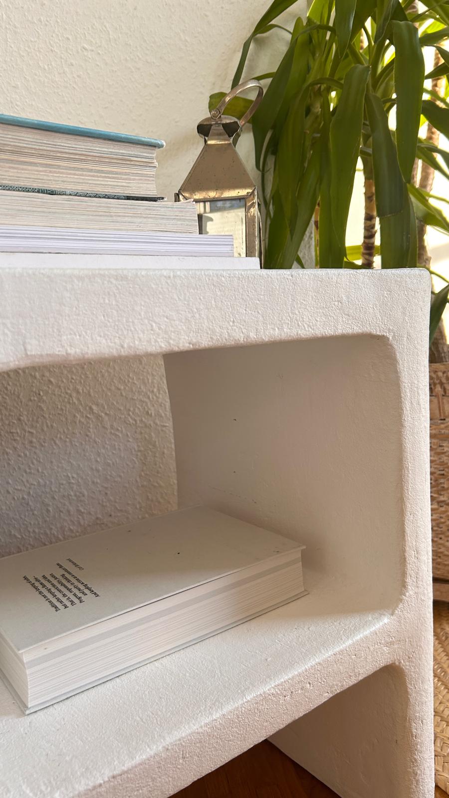 01 Wae Sculptural Side Table